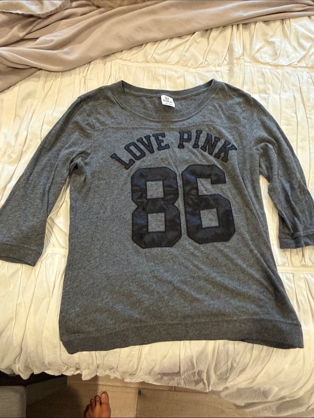 PINK Victoria's Secret Gray Long Sleeve 'Love Pink 86' Tee